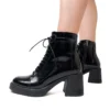 siyah rugan kadın hakiki deri kalın topuklu bağcıklı ve fermuarlı platform taban postal bilekte bot