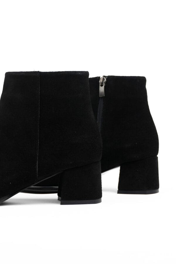 Kadın Hakiki Deri  Yuvarlak Burun Topuklu Bot