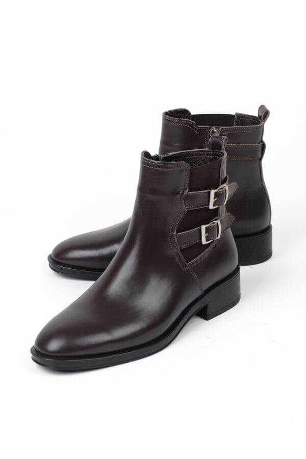 1_org_zoom-15.jpg Kadın Hakiki Deri Kısa Topuklu Yandan Tokalı Lastikli Bilekte Bot
