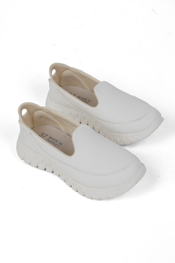 Beyaz Kadın Ortopedik Yumuşak Hafif Taban Yürüyüş Ayakkabısı