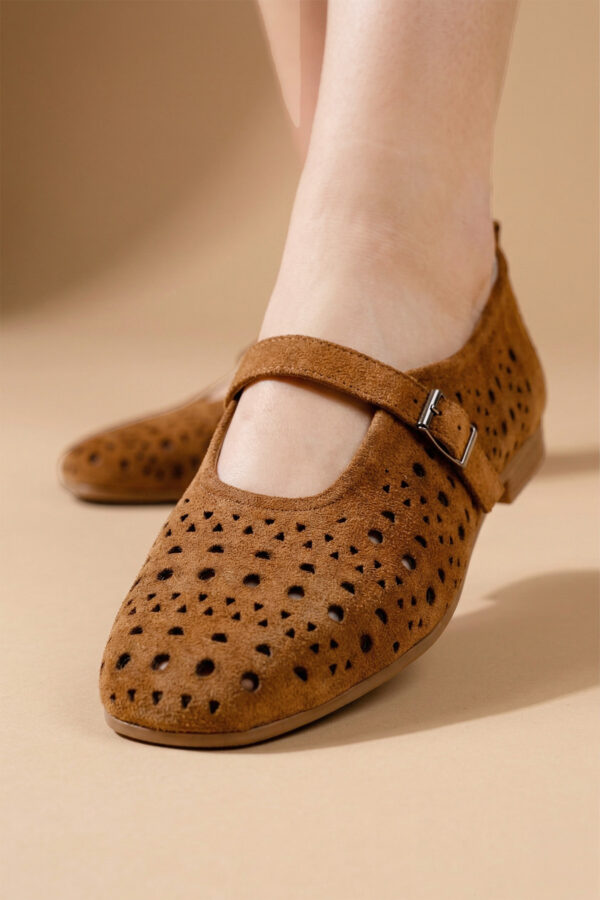 Hakiki Süet Deri Bantlı Delikli Kadın Babet – Yazlık Nefes Alan Rahat Ayakkabı